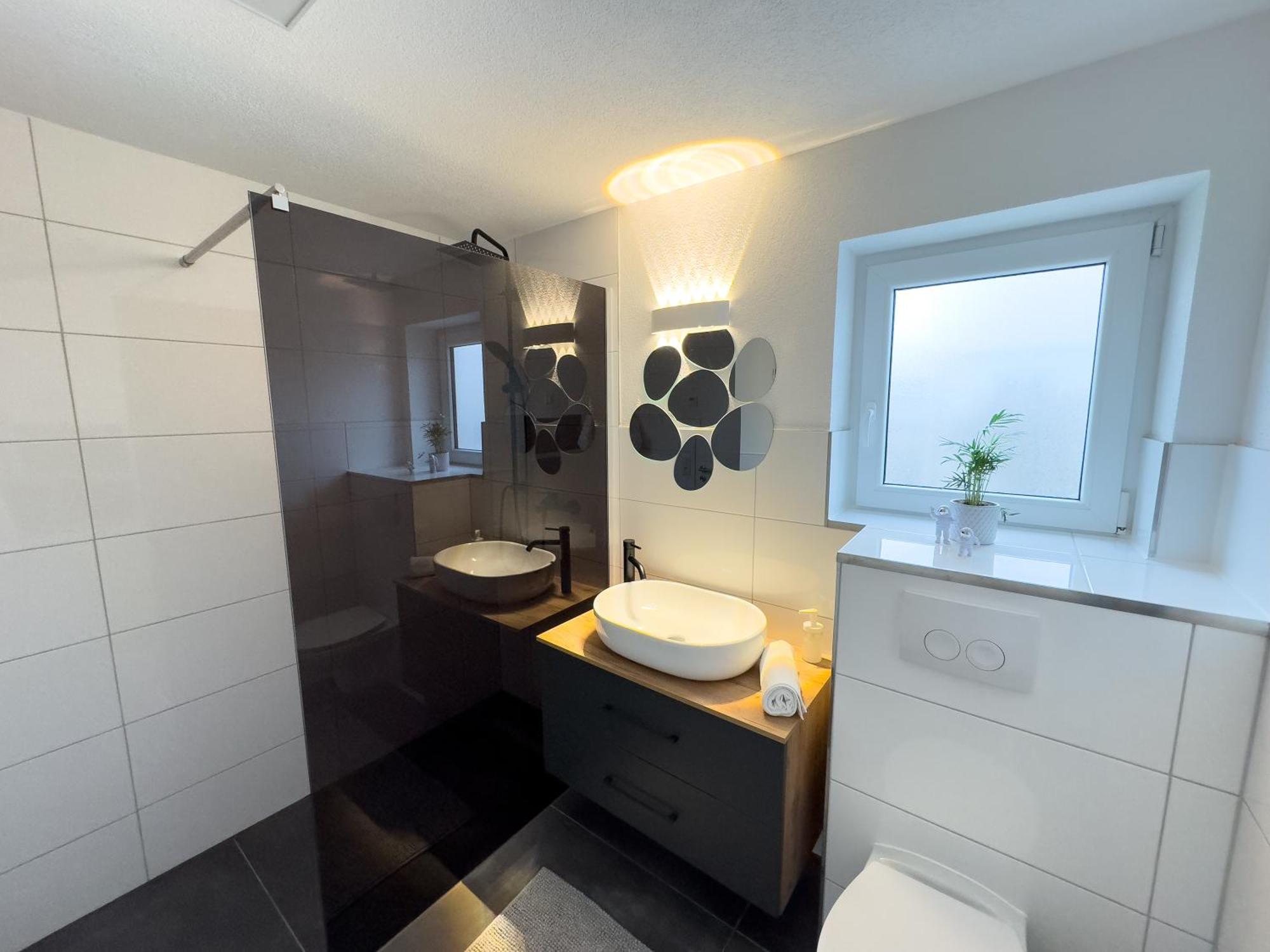 Klassen Apartments! Stadtnahes Ferienhaus* Mit Terrasse In Aulendorf * Fuer 6-8 Personen Bagian luar foto