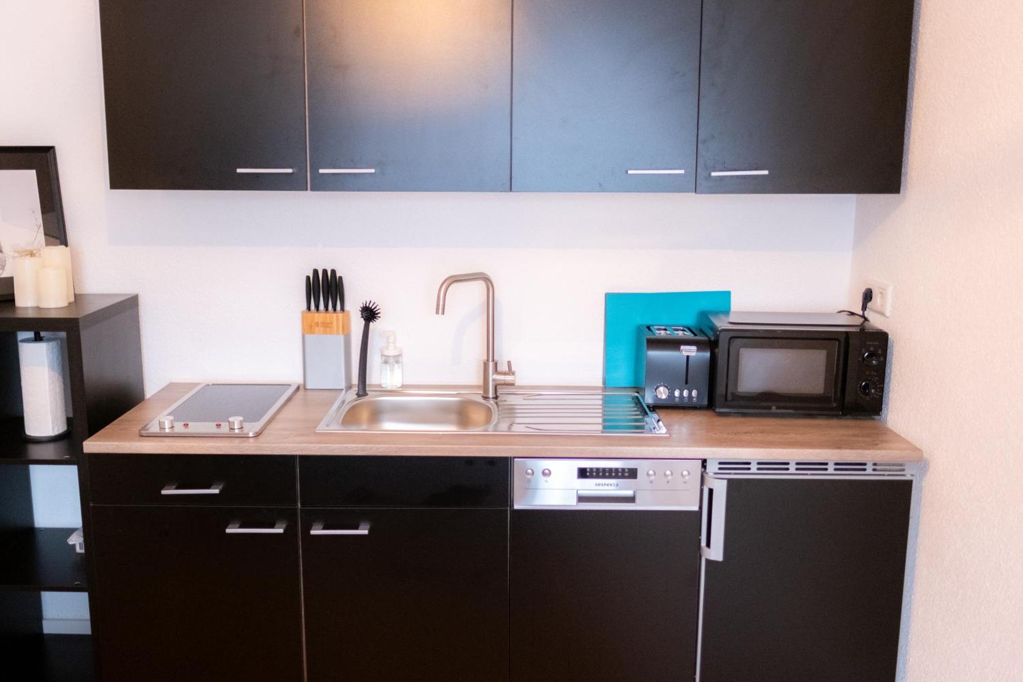 Klassen Apartments! Stadtnahes Ferienhaus* Mit Terrasse In Aulendorf * Fuer 6-8 Personen Bagian luar foto