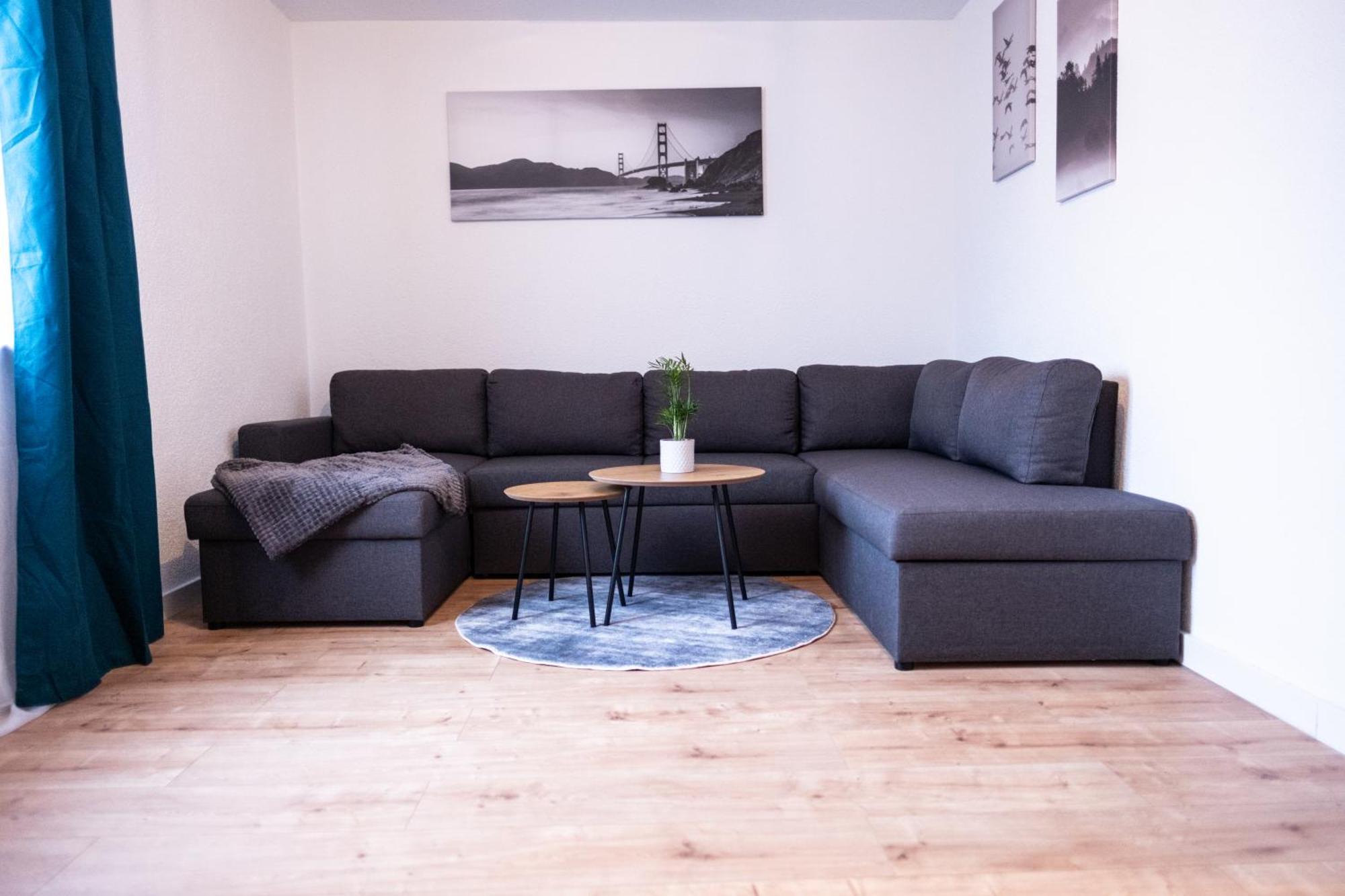 Klassen Apartments! Stadtnahes Ferienhaus* Mit Terrasse In Aulendorf * Fuer 6-8 Personen Bagian luar foto